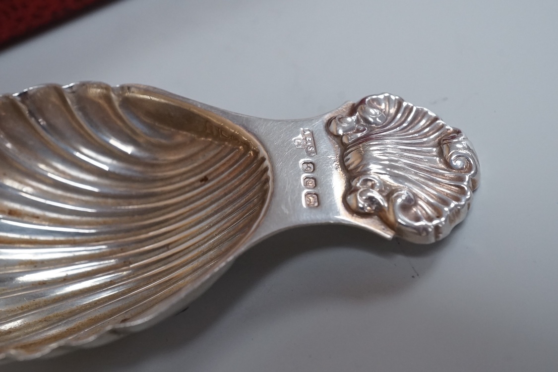 A group of small silver to include a cased modern silver butter shell and knife by Francis Howard Ltd, Sheffield, 1988, a cased set of four late Victorian silver shell salts with four associated plated spoons, a late 196